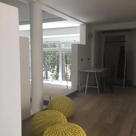 Villa Maison Spacieuse Avec Piscine A